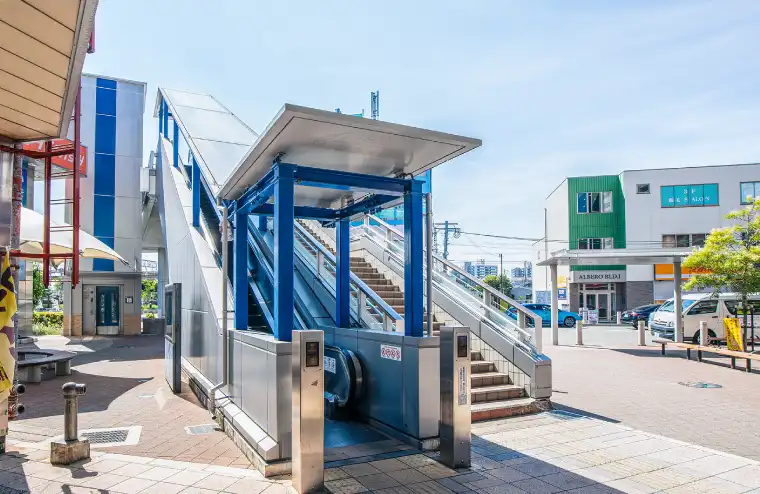 JR「和泉府中駅」